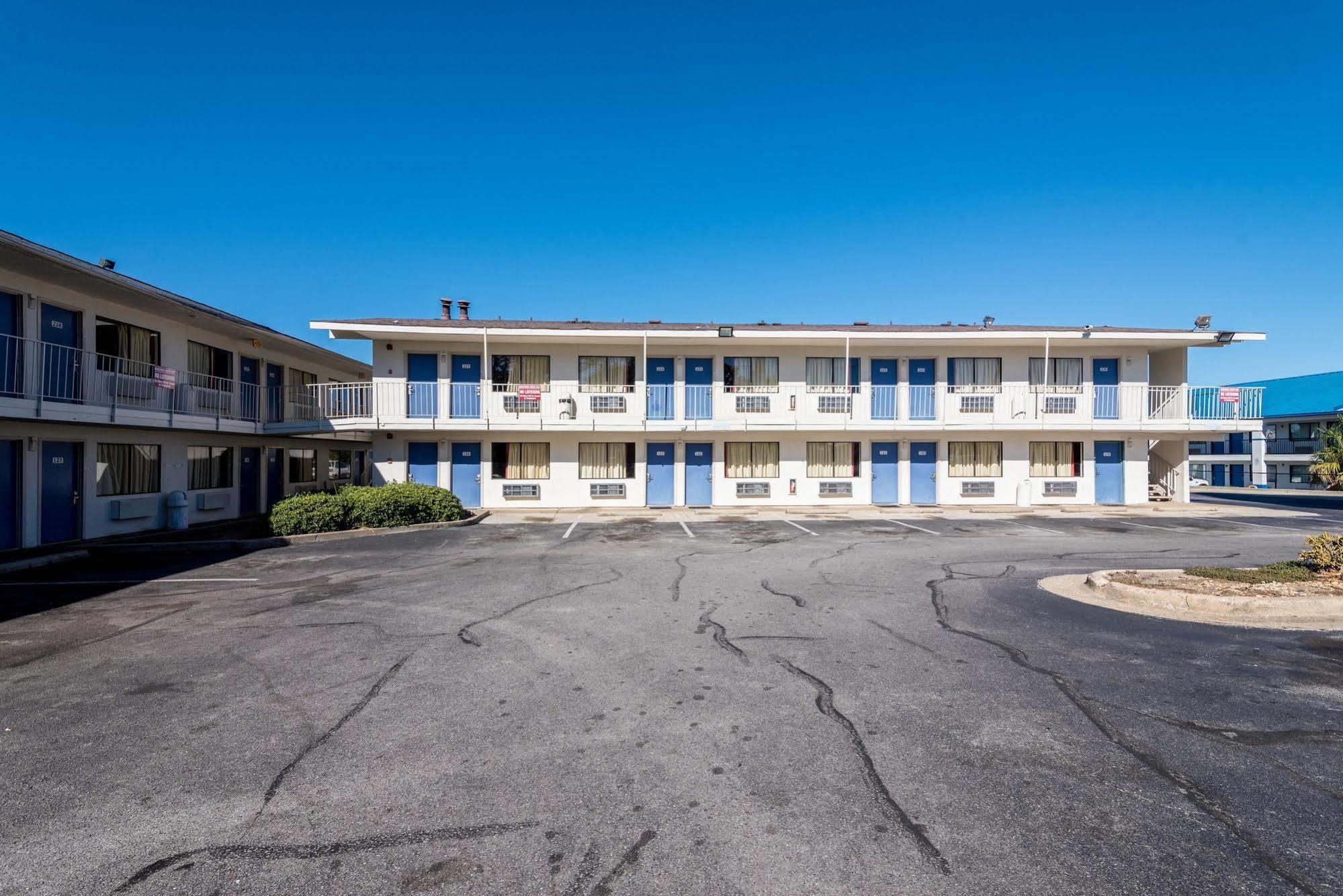 Rodeway Inn Montgomery Exterior foto