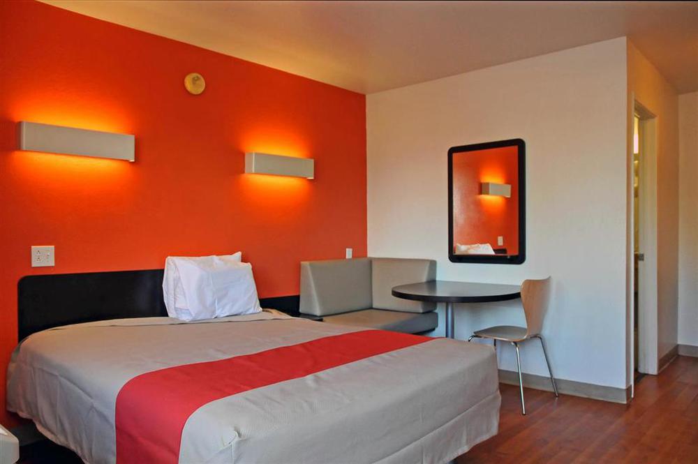 Rodeway Inn Montgomery Quarto foto
